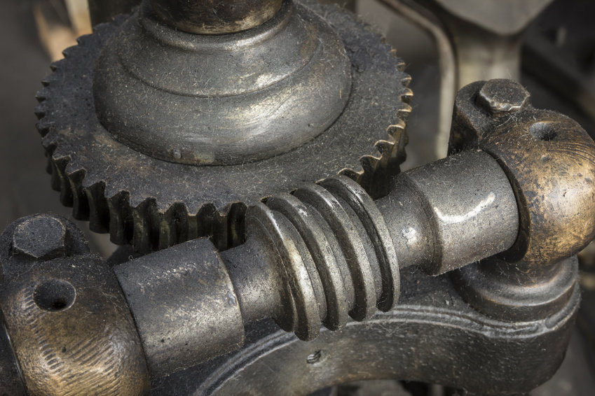 Bevel gear vs. worm gear  advantages & disadvantages